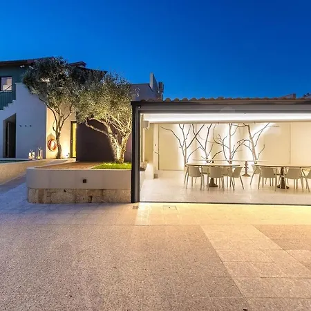 Villa Portugal Active Lima River